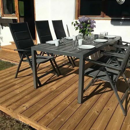 هيرمين شقة *